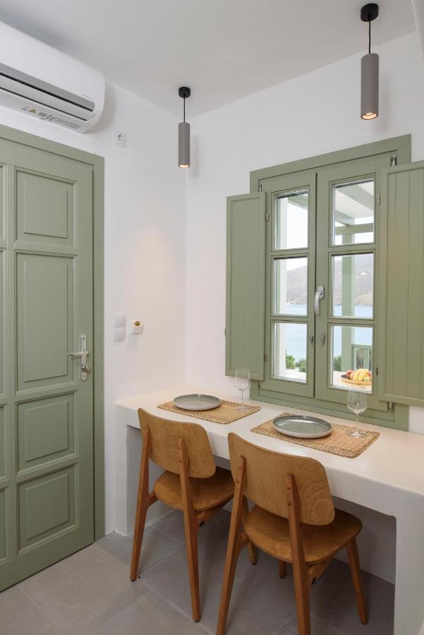 אמורגוס Theasis Suites מראה חיצוני תמונה