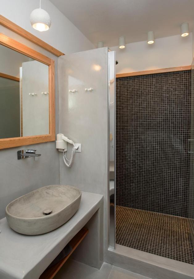 אמורגוס Theasis Suites מראה חיצוני תמונה