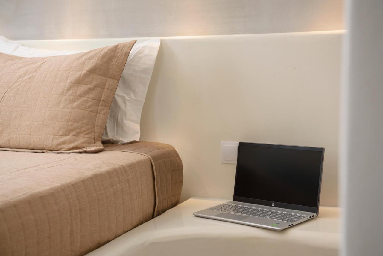 אמורגוס Theasis Suites מראה חיצוני תמונה