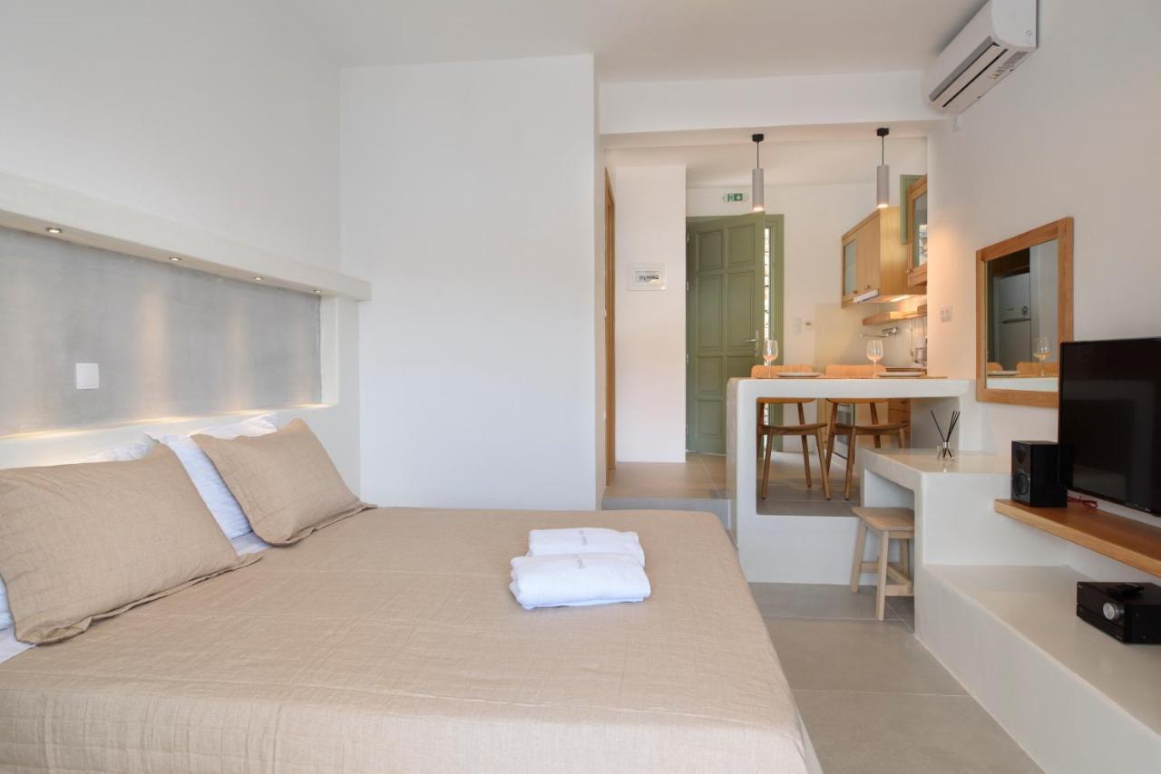 אמורגוס Theasis Suites מראה חיצוני תמונה