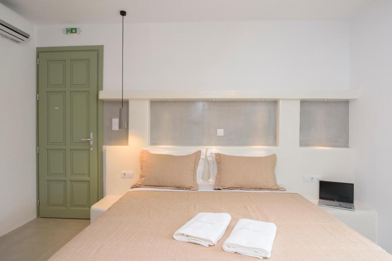 אמורגוס Theasis Suites מראה חיצוני תמונה