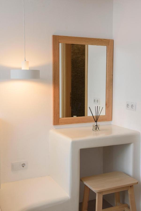 אמורגוס Theasis Suites מראה חיצוני תמונה