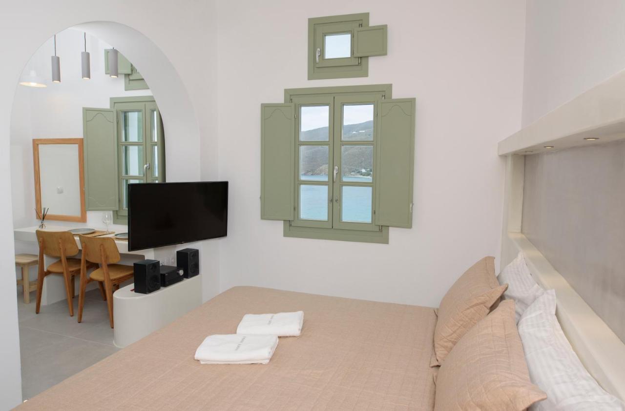 אמורגוס Theasis Suites מראה חיצוני תמונה
