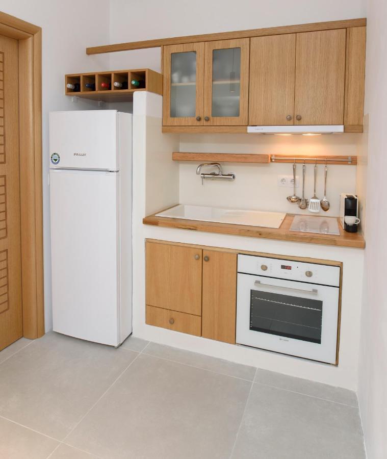 אמורגוס Theasis Suites מראה חיצוני תמונה
