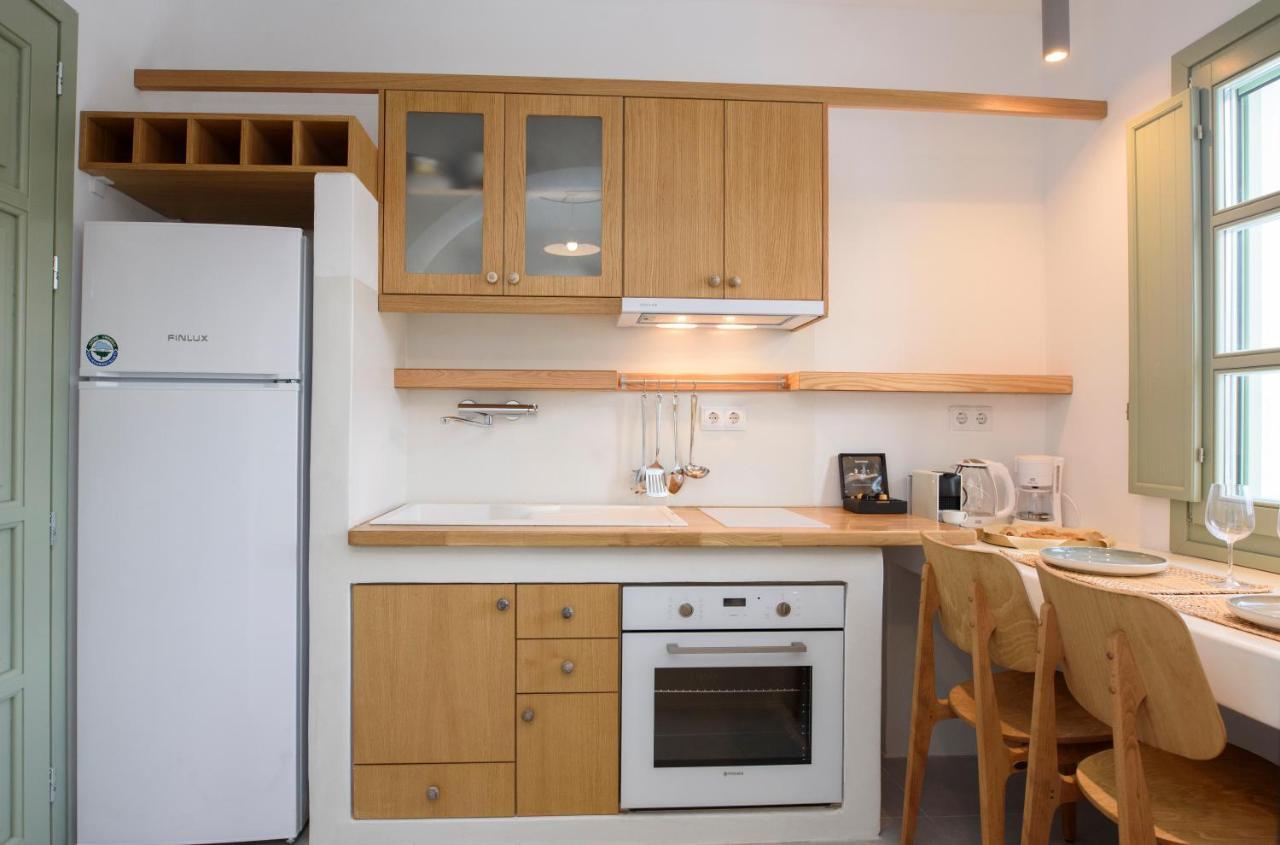 אמורגוס Theasis Suites מראה חיצוני תמונה