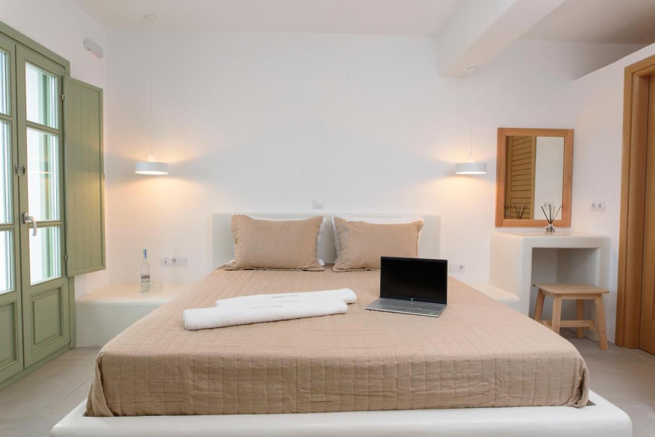 אמורגוס Theasis Suites מראה חיצוני תמונה