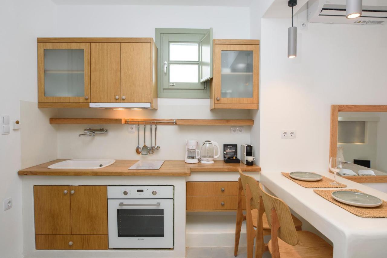 אמורגוס Theasis Suites מראה חיצוני תמונה
